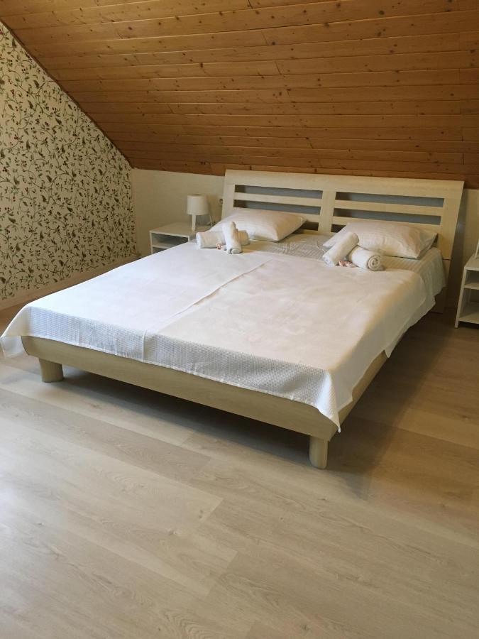 Lavender Apartment เฮวิซ ภายนอก รูปภาพ